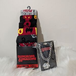 Dungeons & Dragons 20-Sided Die Dice Pendant Chain & 6-pack of crew socks New!